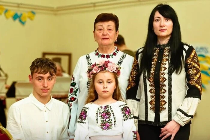 Portrait of a Ukrainian Refugee Family