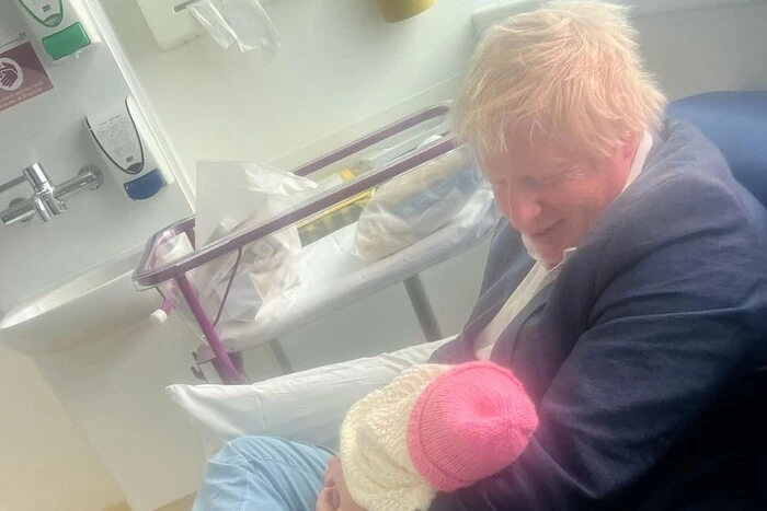 60-year-old Boris Johnson becomes a father for the ninth time