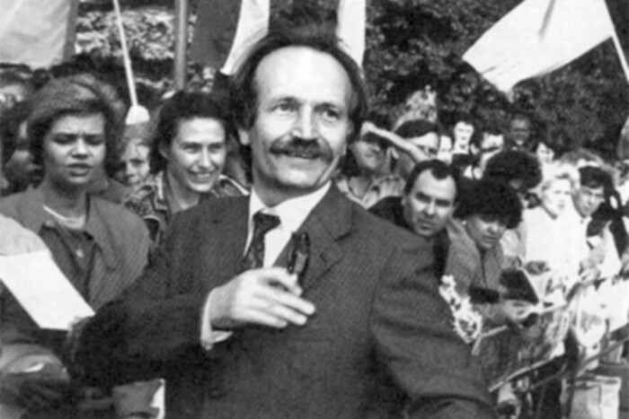 Vyacheslav Chornovil at a political rally