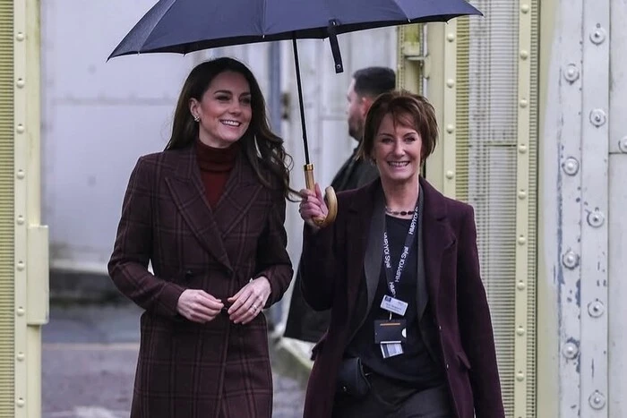 Kate Middleton Booed by Prisoners