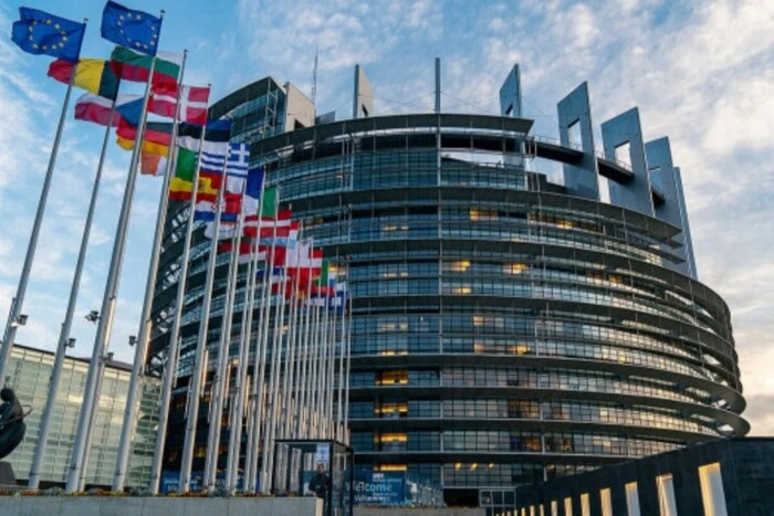 Hellish heat in the EU. The air conditioning system in the European Parliament is broken