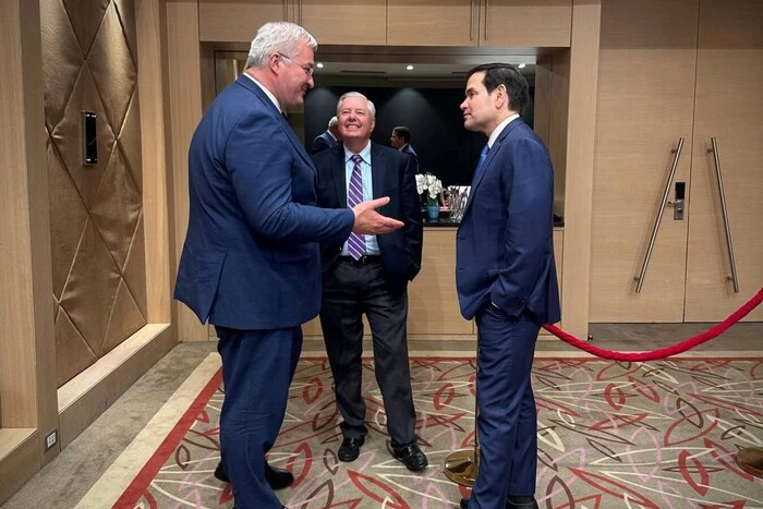 Sybiga traf sich mit Rubio und Graham, die Zusammensetzung der Delegationen aus der Russischen Föderation und der Ukraine: Hauptsache der Nacht