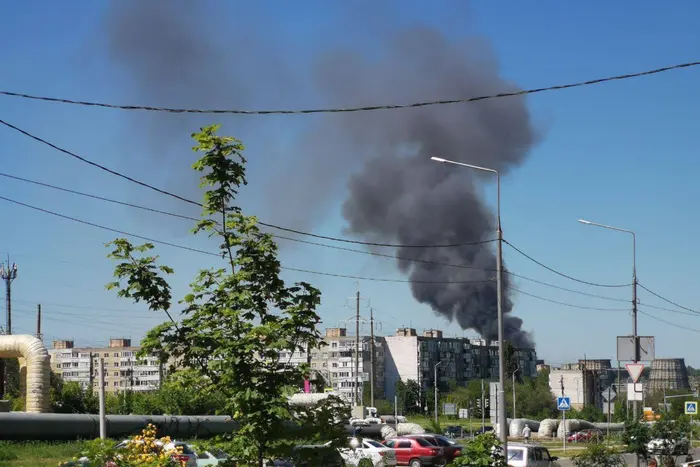 W Saratowie przy TEC wybuchł potężny pożar (wideo)
