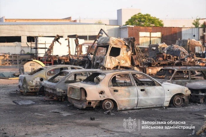 РФ атакувала Запоріжжя 13 «шахедами»: фото та відео наслідків