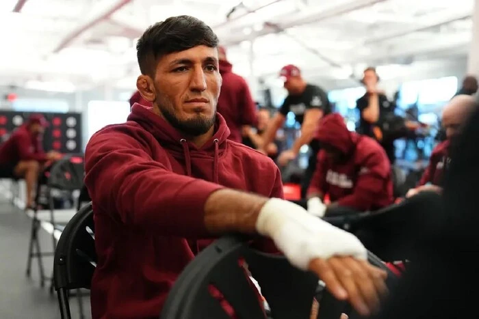 Beschuldigt der Pädophilie. MMA-Kämpfer wurde eine Woche vor seinem Debüt in der UFC verhaftet