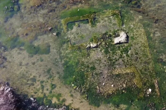 The submerged ancient mansion at Lake Fusaro in Italy