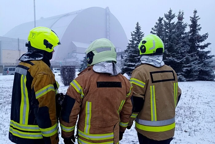 Fire at the Chornobyl NPP, air status