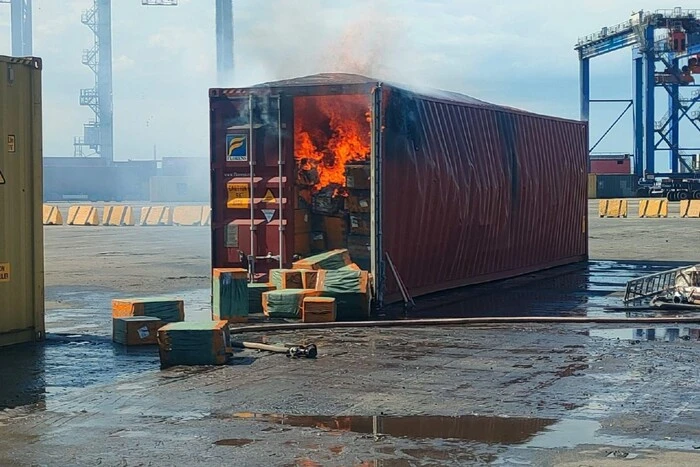 Russland hat die Hafeninfrastruktur von Odessa mit Raketen angegriffen: eine Person ist tot