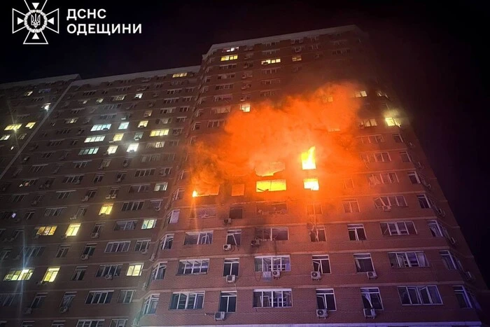 Russland griff ein Wohnhaus in Odessa an: DSNS zeigt die Folgen