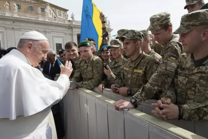 Папа Римский и военные Украины