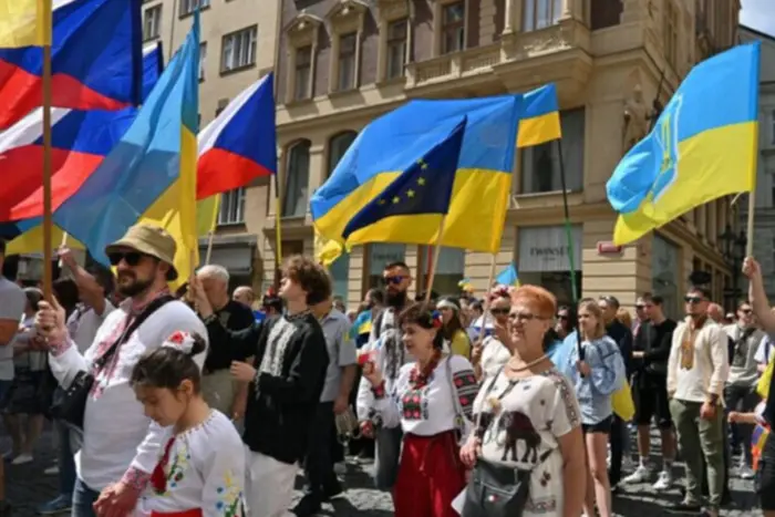 Czesi uważają Ukraińców za lepszych sąsiadów niż Rosjan: wyniki badania