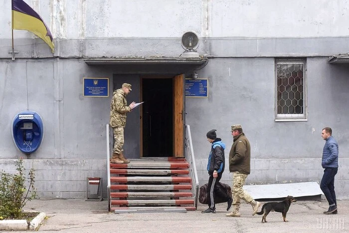 Сутичка в Харкові між військовими і цивільними