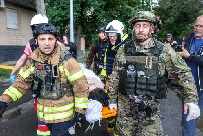 Росіяни удруге за добу атакували Харків: є загиблі та поранені 