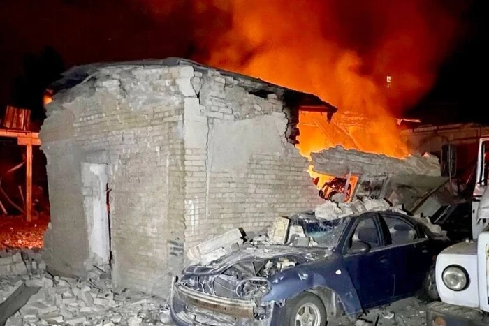 Pojawiły się pierwsze zdjęcia skutków wrogiego ataku na Zaporoże