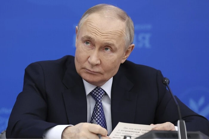 Putin ist überzeugt, dass er vier Regionen der Ukraine vollständig unter Kontrolle bringen kann - Bloomberg