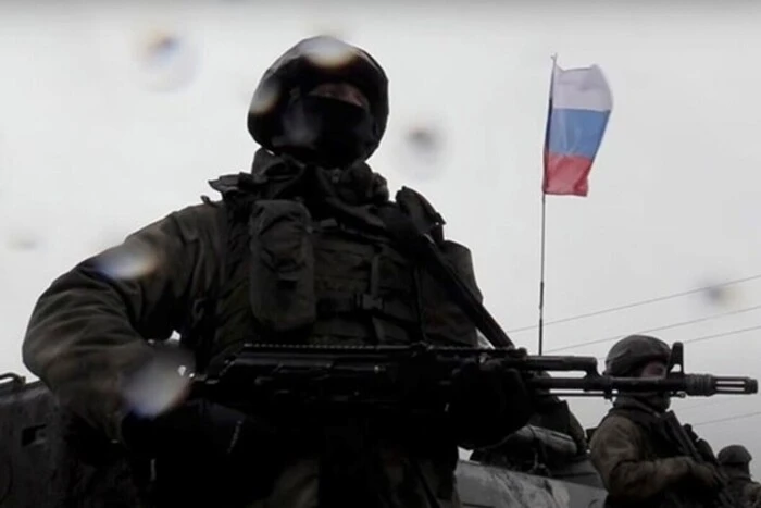 How many Russians are participating in combat operations against Ukraine? Intelligence Data