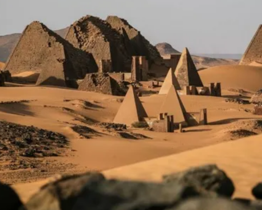 Sudan oder Ägypten: Wo sich tatsächlich die größte Sammlung von Pyramiden der Welt befindet