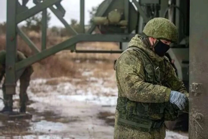 Der Geheimdienst hat den Befehl des russischen Kommandanten zur Hinrichtung eines ukrainischen Soldaten abgefangen