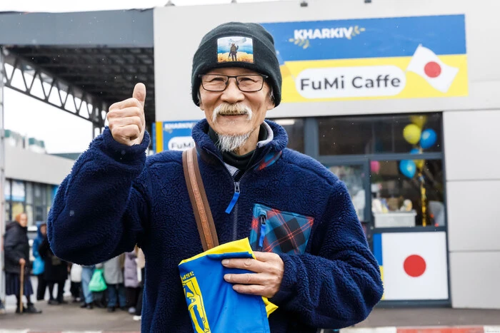 Die Aufenthaltsgenehmigung des bekannten japanischen Freiwilligen in der Ukraine wurde bis zum 21. April verlängert