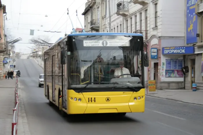 Частично восстановлена работа электротранспорта в Тернополе после атаки РФ