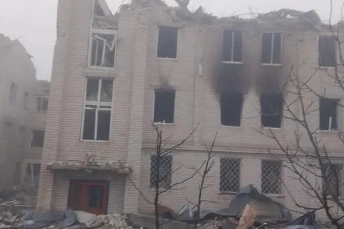 Air Bombs Hit Berislav Hospital. Victims and Destruction