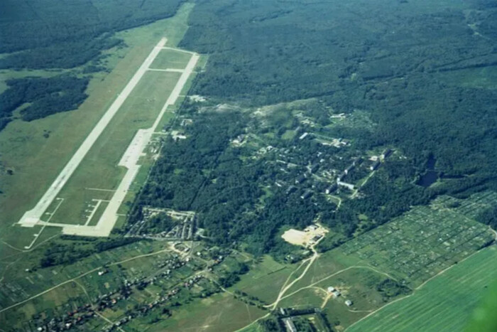 Damage to military airfields in Russia