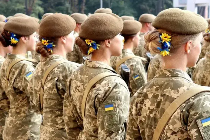 Der Parlamentarier Fedijenko kommentierte die mögliche Mobilisierung von Frauen in der Ukraine