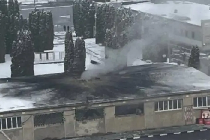 Фото атакованого військового об'єкту Білгорода