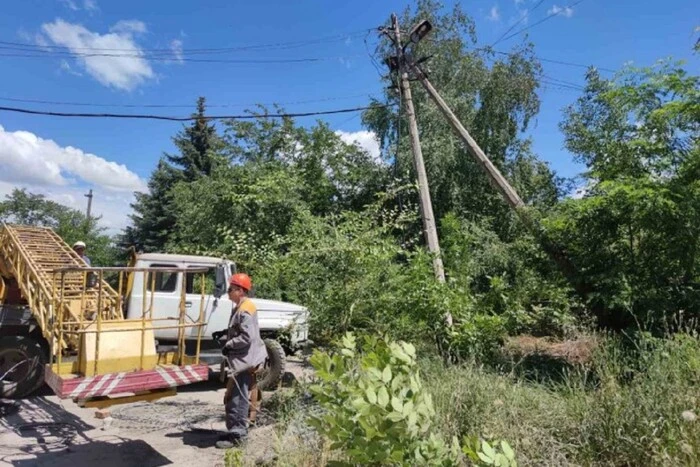 Po dniu energetyki, DTEK przywrócił światło ponad 48 tys. domów po ostrzałach