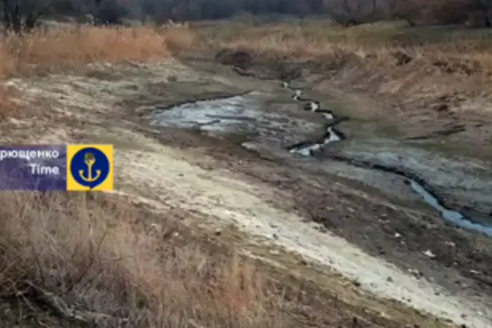 In Mariupol ist der Wasserspiegel im Starykrymskyi Stausee kritisch gesunken