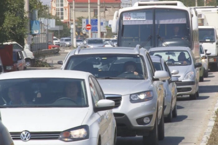 Car license plates in occupied territories