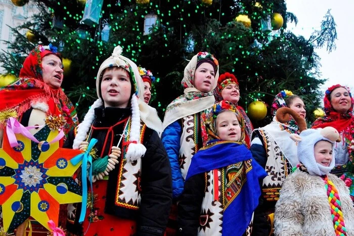 Kolyadky zu Weihnachten. Top traditionelle Lieder in klassischer und moderner Aufführung