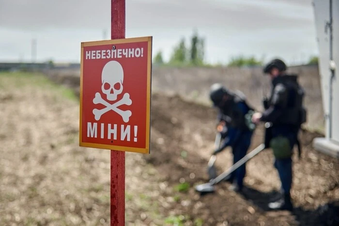 Na obwodzie Charkowa zginęło dziecko w wyniku wybuchu nieznanego przedmiotu