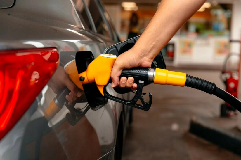 Comparison of prices for gasoline, diesel, and autogas in Odesa and Lviv regions