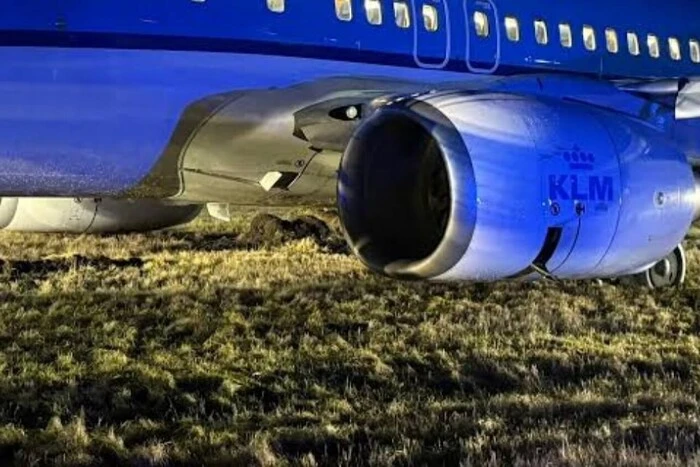 Норвегия аварийная посадка Boeing 737 KLM