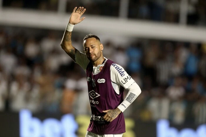 Neymar in the 'Santos' football kit