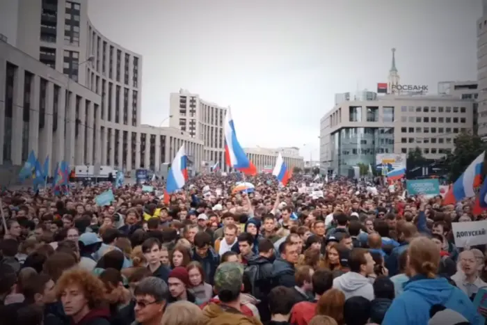 Russian opposition activists hold anti-war rally