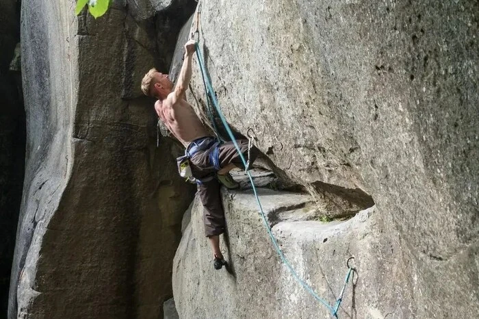 Petrenko, world champion in rock climbing