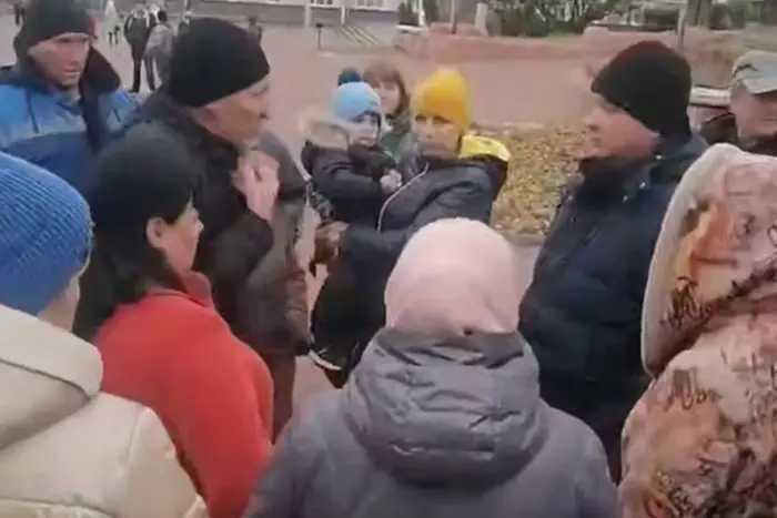 Sudzha residents protest in Kursk