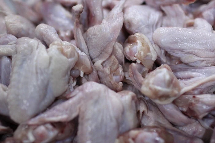 Poland limits quota on chicken