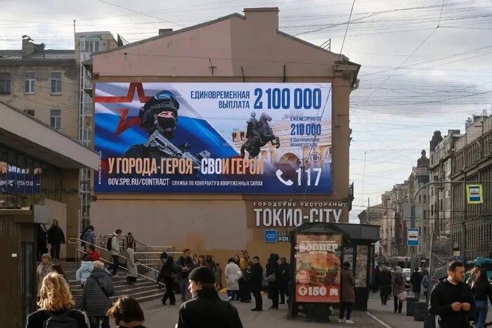 Photo of homemade coffins of enemies with Ukrainian inscriptions