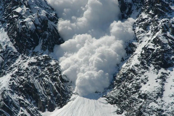 Avalanche in the Carpathians Breckul