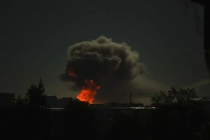 Explosionen in mehreren Städten gehört