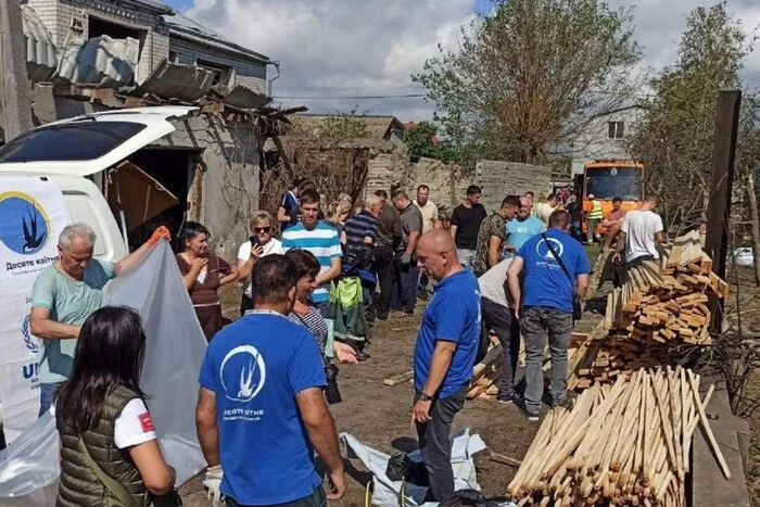 Одесситы помогают пострадавшим от атаки