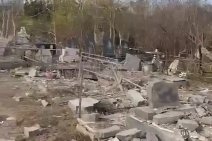 Graves destroyed by rocket in Odessa