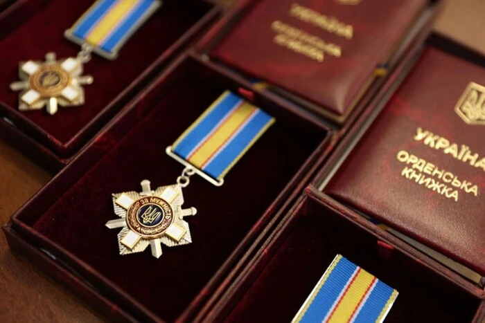 Photo of decorated National Guard soldiers at the awards ceremony