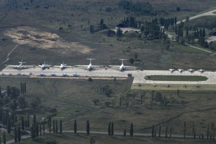 Die RF erklärte den Angriff von Drohnen auf den Militärflughafen in Woronesch