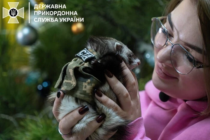 Прикордонниці з улюбленцем Помста