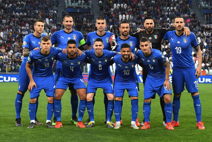 Scharfschützen auf dem Dach beim Nations League-Spiel Israel gegen Italien bemerkt