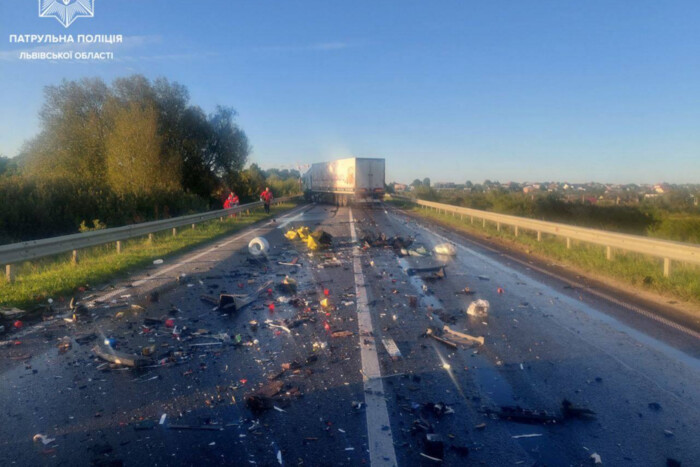 Der Verkehr auf der Strecke Kiew-Tschop ist aufgrund eines Unfalls gesperrt